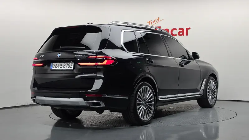 BMW X7