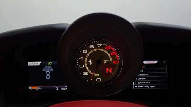Ferrari F8