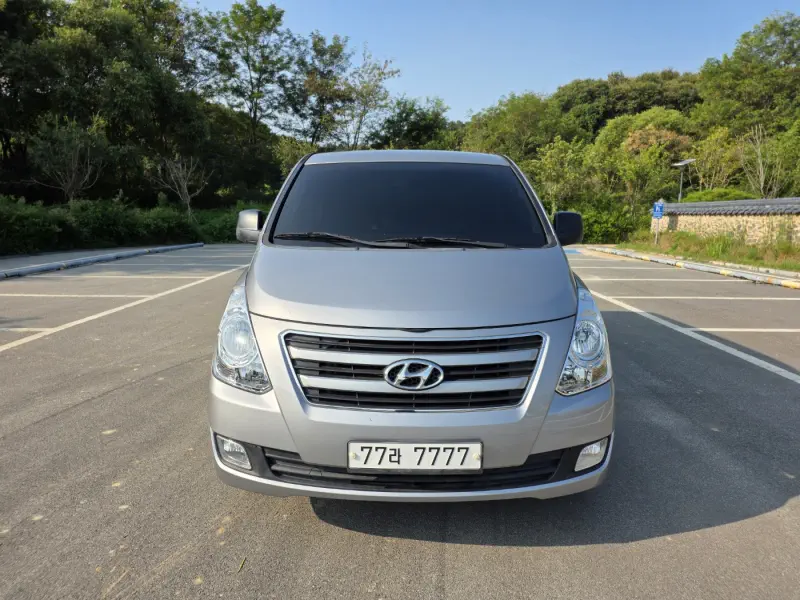 Hyundai Grand Starex