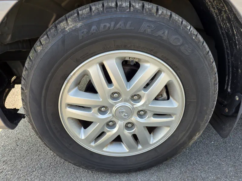 Hyundai Grand Starex