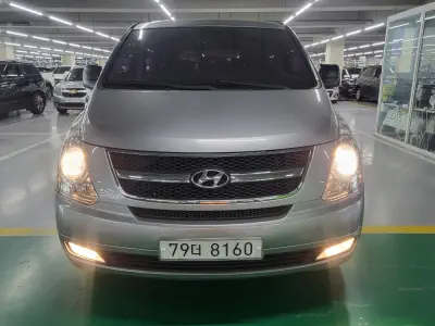 Hyundai Grand Starex