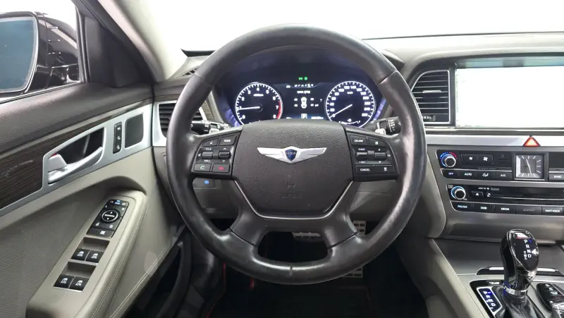 Hyundai Genesis