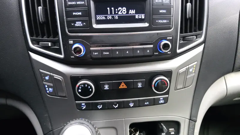 Hyundai Grand Starex