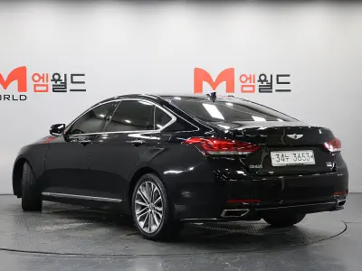 Hyundai Genesis