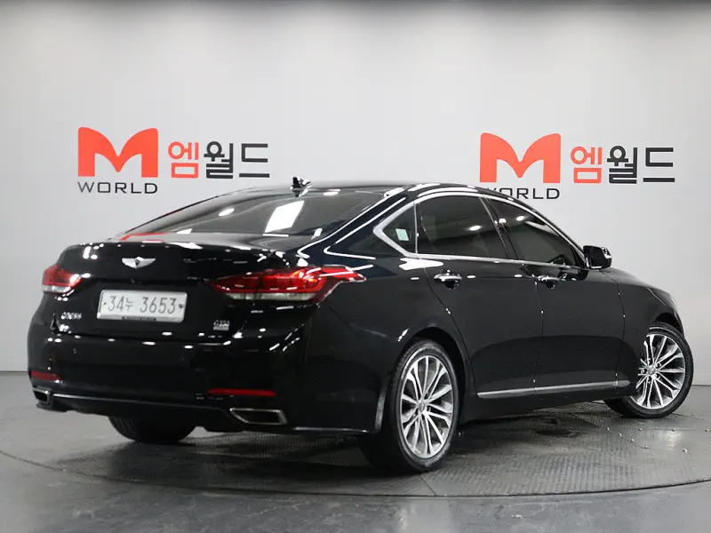 Hyundai Genesis