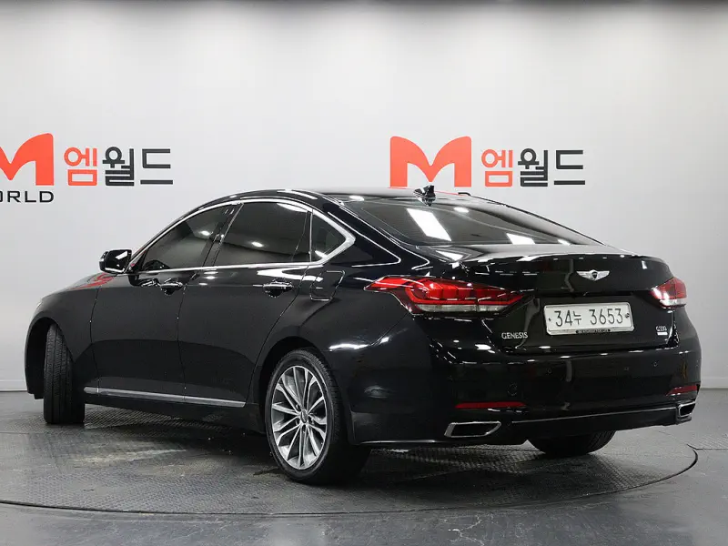 Hyundai Genesis