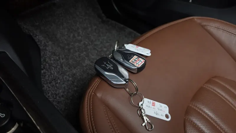 Maserati GHIBLI