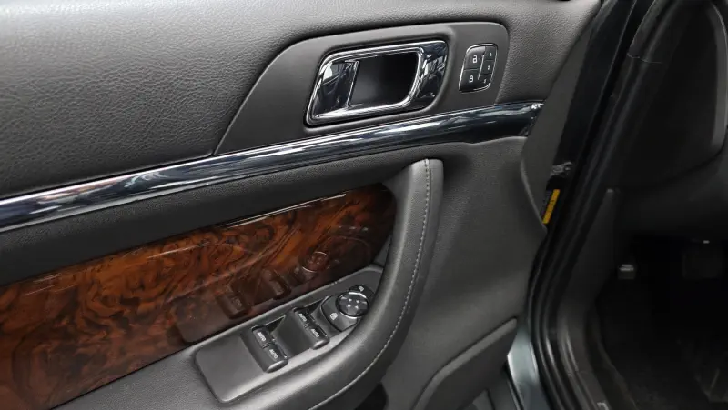 Lincoln MKS