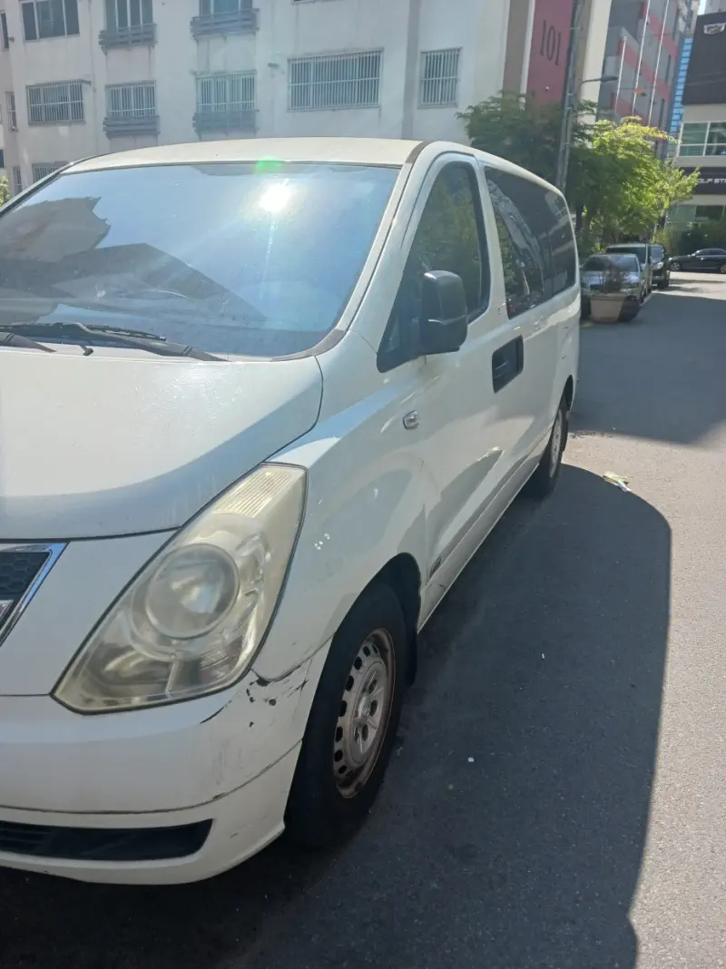 Hyundai Grand Starex