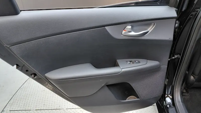 Купить Kia K3 Gyeonggi из Кореи