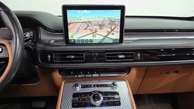 Lincoln Aviator