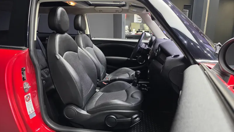 Mini Hatch