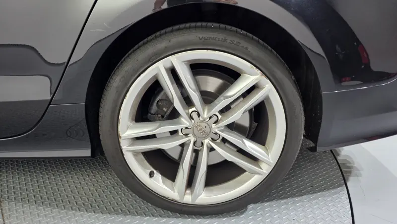 Audi S7
