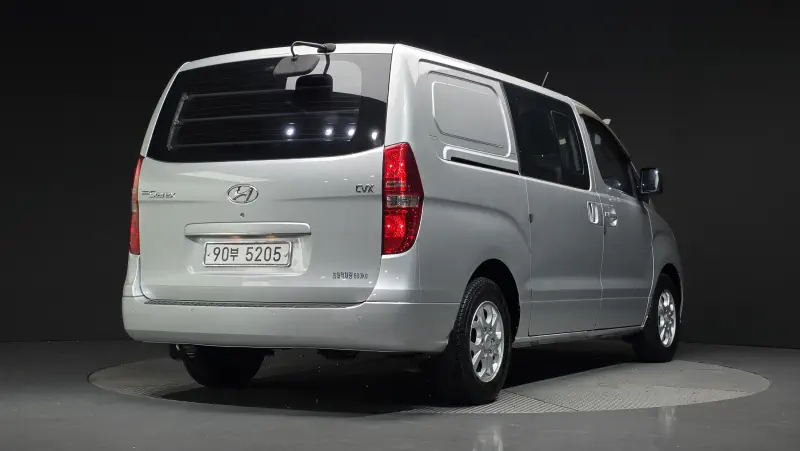 Hyundai Grand Starex