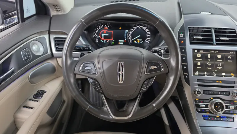 Lincoln Mkz