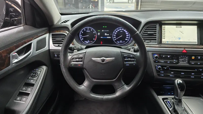 Hyundai Genesis