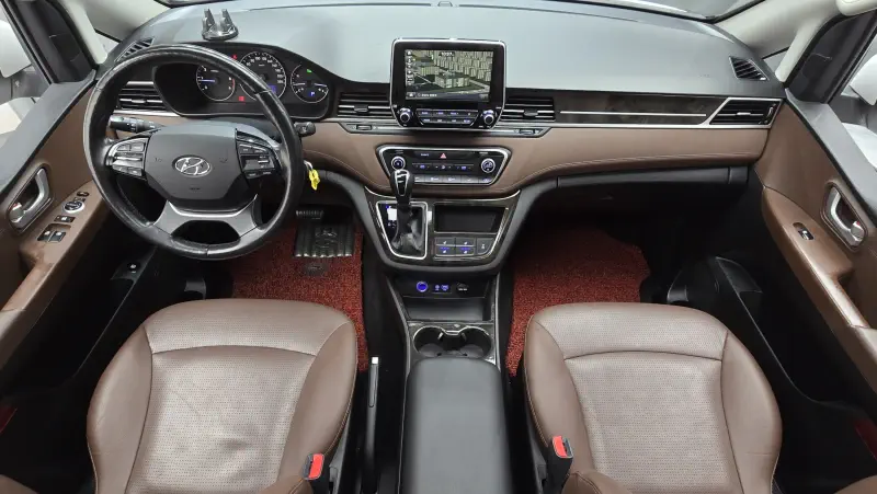 Hyundai Grand Starex