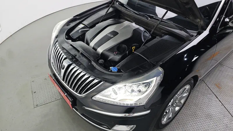 Hyundai Equus