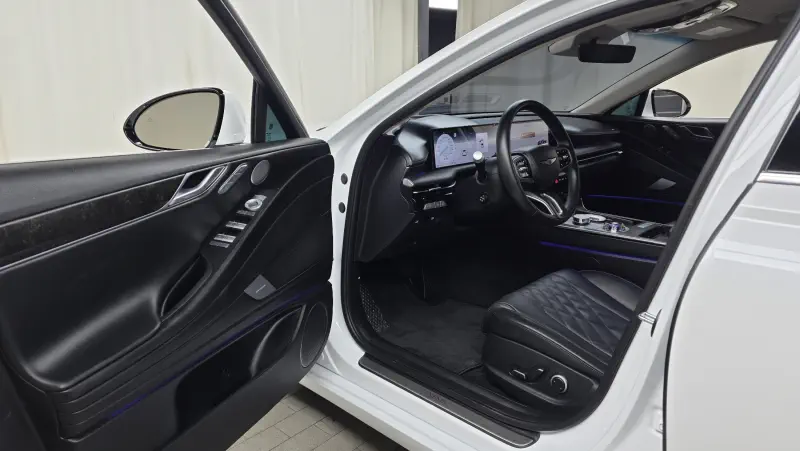 Genesis Electrified G80
