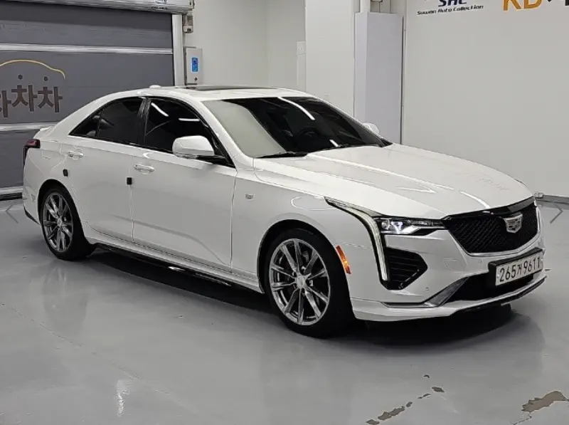 Cadillac CT4