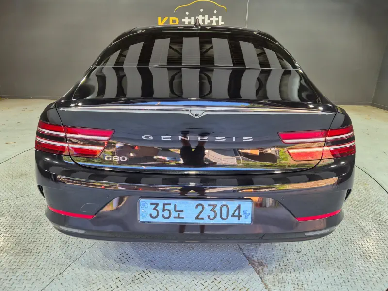 Genesis Electrified G80