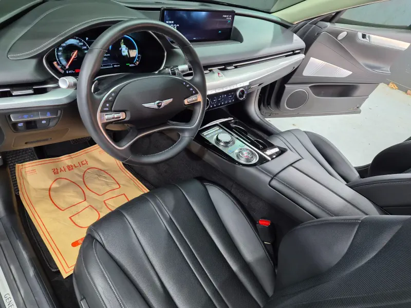 Genesis Electrified G80