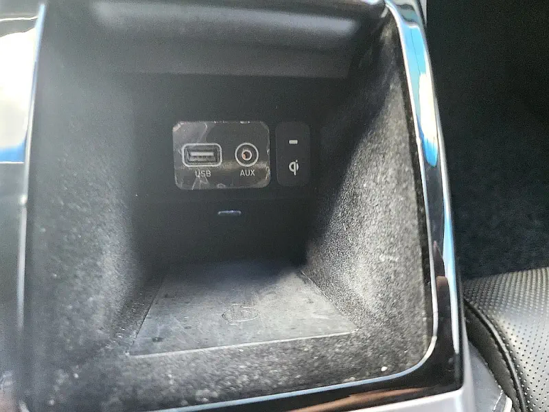 Genesis EQ900