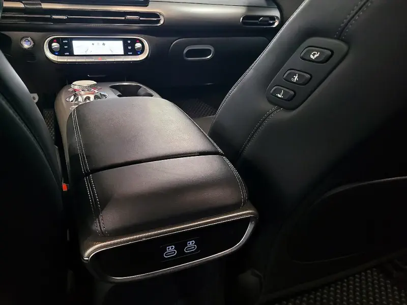 Genesis GV60