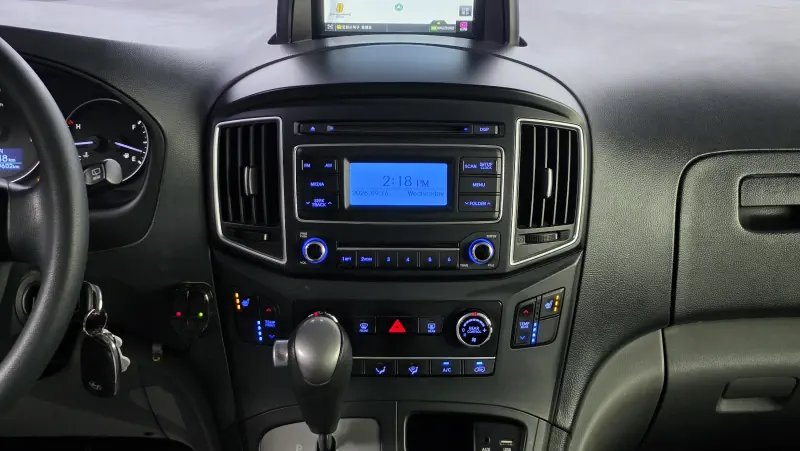 Hyundai Grand Starex