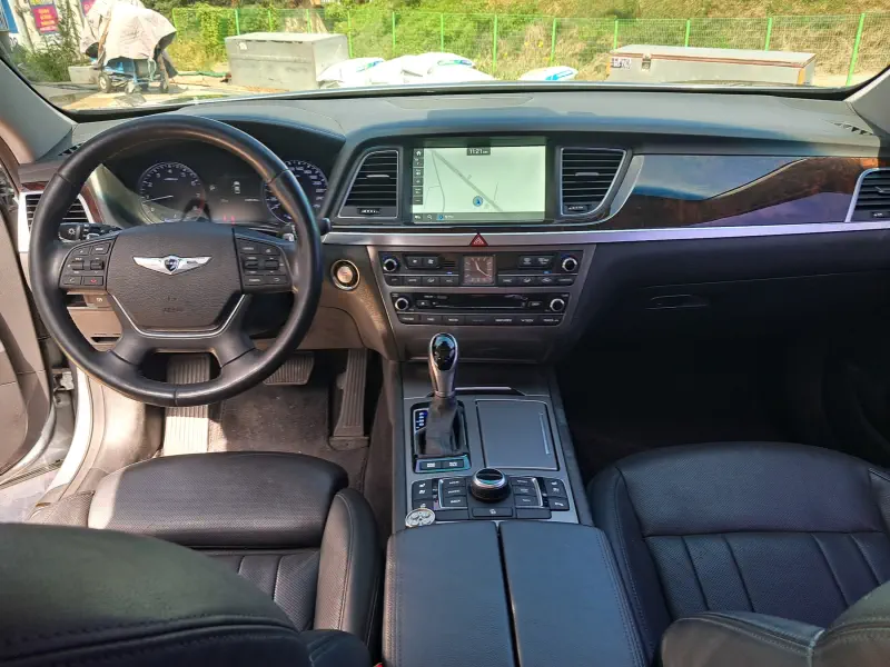 Hyundai Genesis