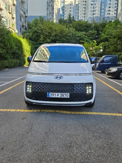 Hyundai Staria