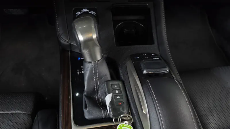 Lexus ES300h