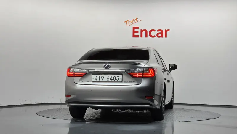 Lexus ES300h
