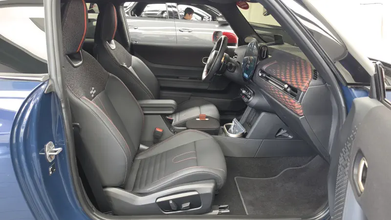 MINI Hatch