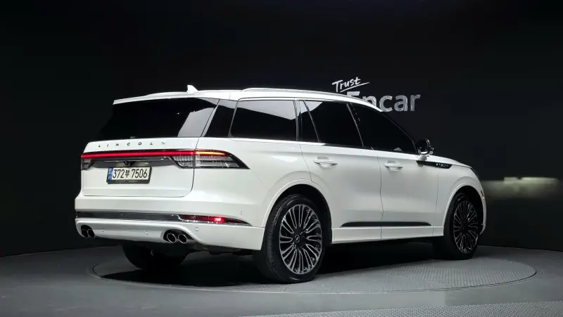 Lincoln Aviator