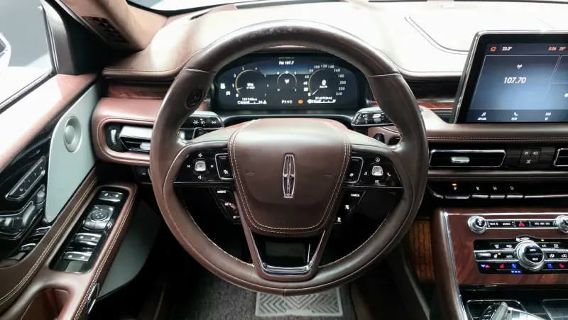 Lincoln Aviator