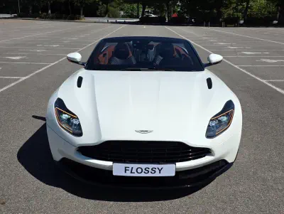 Aston Martin DB11