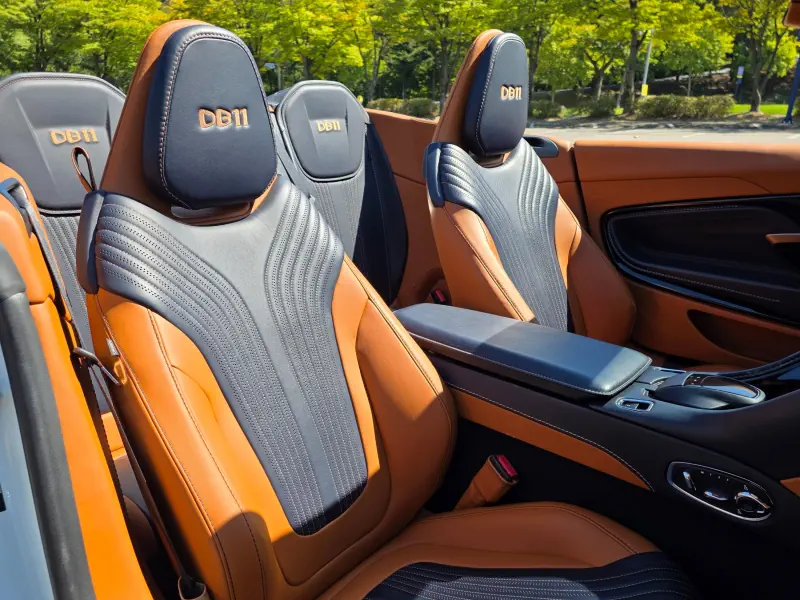 Aston Martin DB11