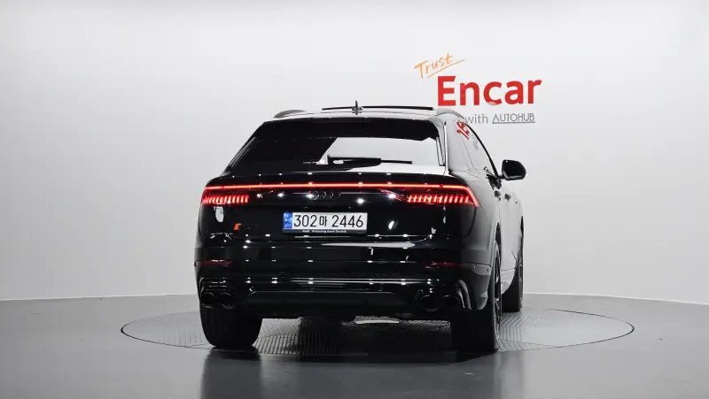 Audi Q8