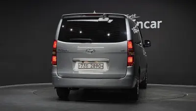 Hyundai Grand Starex