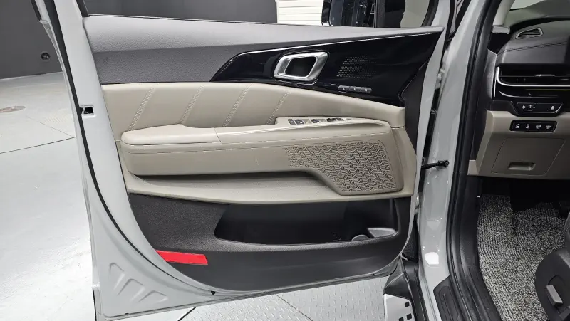 Купить Kia Carnival Gyeonggi из Кореи