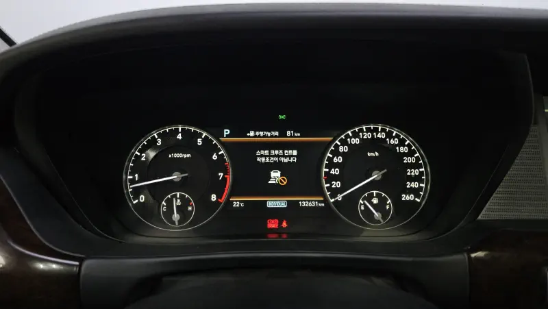 Genesis EQ900