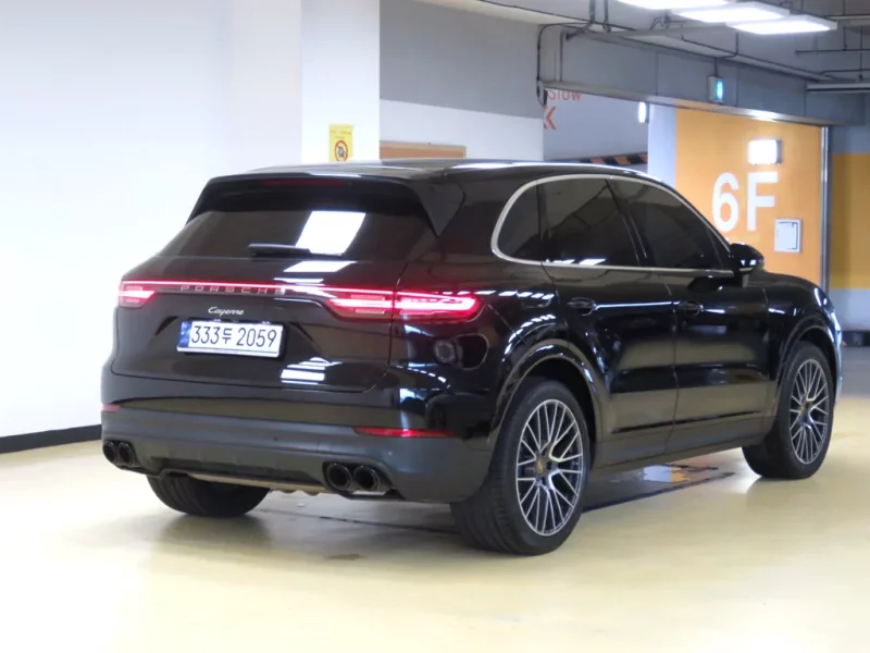 Porsche CAYENNE