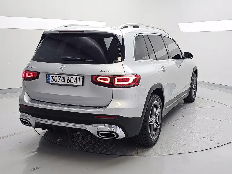 Mercedes-Benz GLB-Class