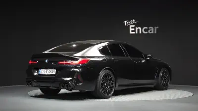 BMW M8