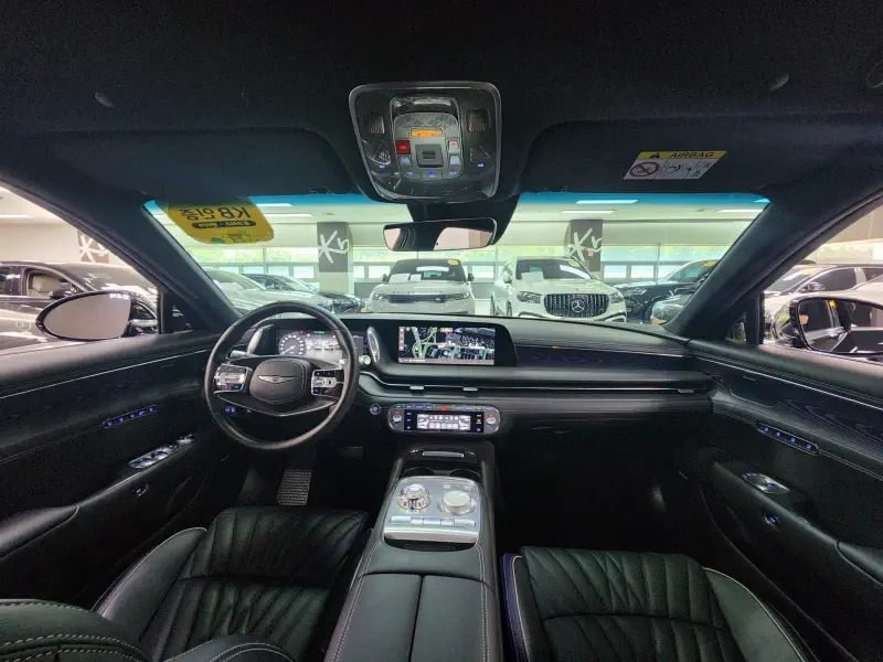 Genesis G90