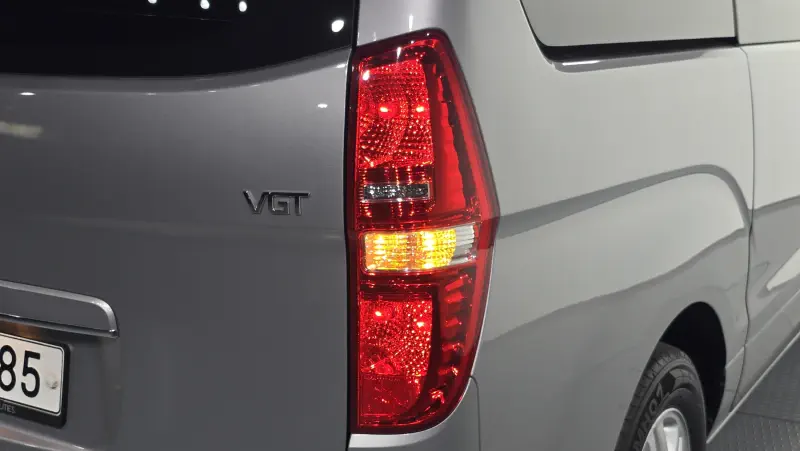 Hyundai Grand Starex