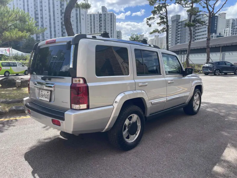 Jeep Commander
