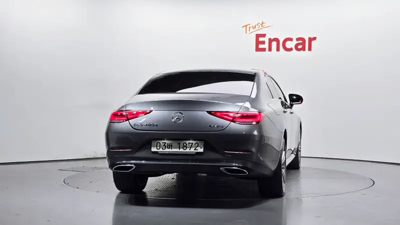 Mercedes-Benz CLS-Class