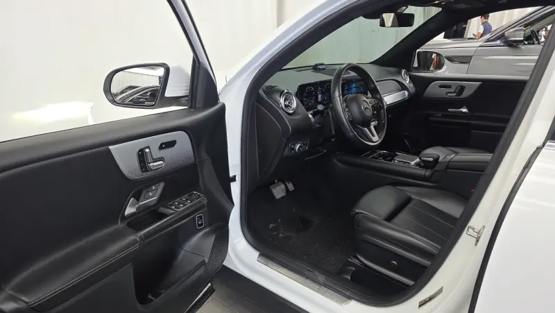 Mercedes-Benz GLB-Class